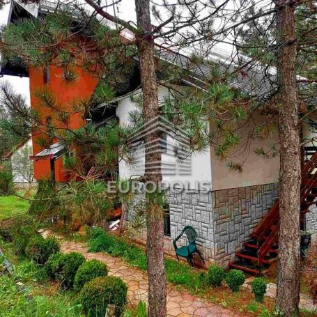 Kuća sa apartmanima ID#9778