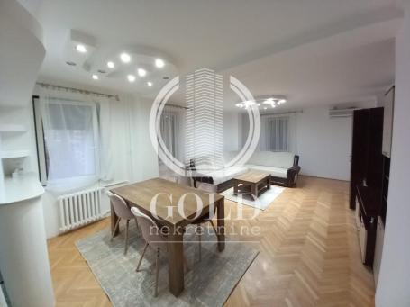 Izdajemo stan na Bulevaru Oslobođenja, Odmah useljiv! ID#12471