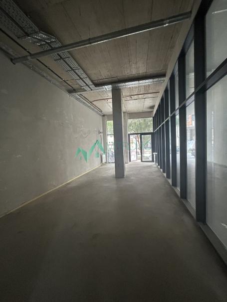 Izdavanje, Poslovni prostor, 56m2 , Bulevar Oslobođenja