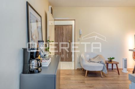 Split centar (Dobri) – 2 apartmana u jednom stanu / vrhunska investicija u srcu 