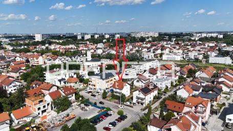 ZEMLJIŠTE S KUĆOM, 709 m2, smješteno u M1 zoni – mješovita, pretežito stambena n