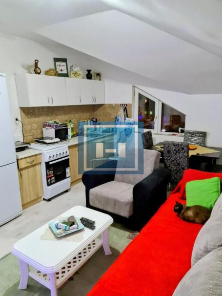 Prodajemo stan 50m² – odlična lokacija, Paraćin