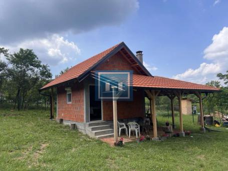 Vikendica u Kalenovcu kod Jagodine,   17 km od Jagodine