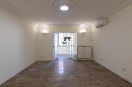 IDEALAN STAN ZA POSLOVNI PROSTOR NA VRACARU