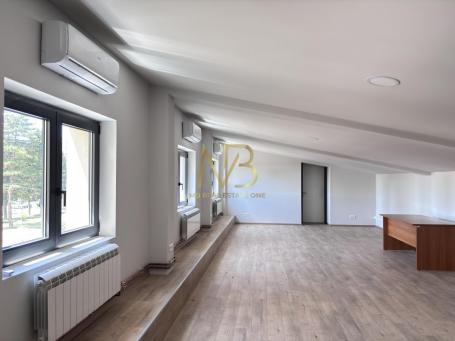 Poslovni prostor – 162 m²