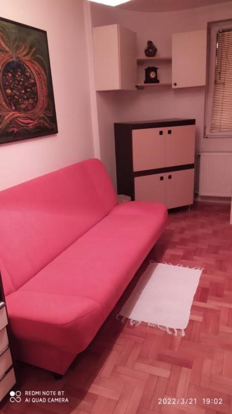 Jednoiposoban stan kod Kičeva