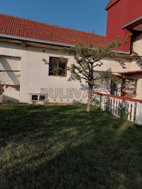 Kuća sa placem, Gradište, Merošina