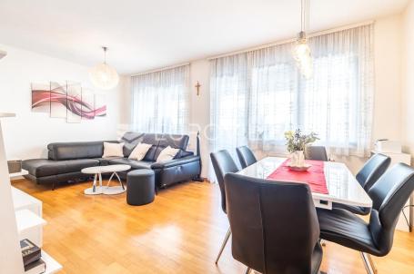 Zagreb, Bundek, moderan trosoban stan 75 m² s garažom i lođom