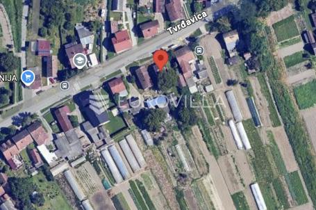 Tvrđavica, Zemljište 627 m² i 2012 m², fronta 17 m