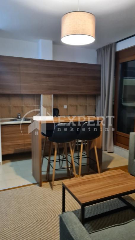 Na prodaju apartman 79m2, u  Vrnjačkoj Banji