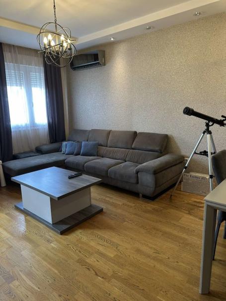 Dvosoban lijepo opremljen stan, 64m2, City kvart, Podgorica