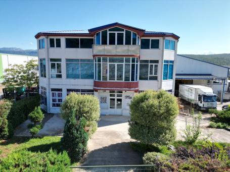 Poslovni objekat, 900m2, Mareza, Podgorica