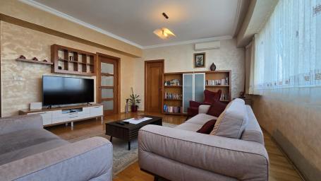 Dvosoban lijepo namješten stan, 100m2, Centar, Podgorica