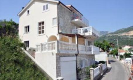 Kuća, 310m2, Centar, Herceg Novi