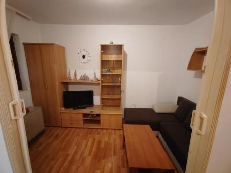 Karaburma, Juhorska, 35m2