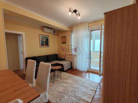 Novi Sad, Grbavica, Prelep trosoban stan