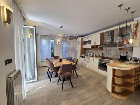 Odlična kuća - Lipov gaj 222m2