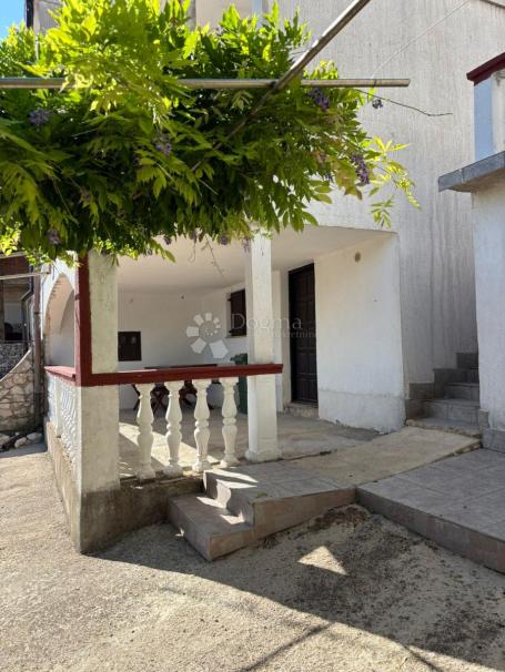 Stan s panoramskim pogledom na more u Povljani