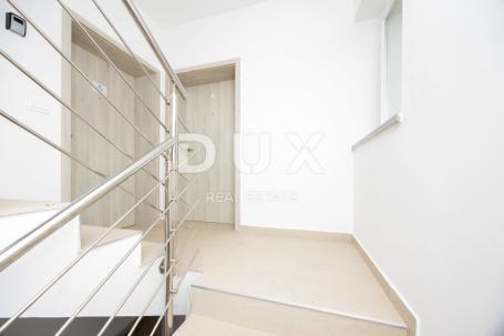PRIMOŠTEN, DOLAC - SNIŽENO! Atraktivan apartman blizu mora