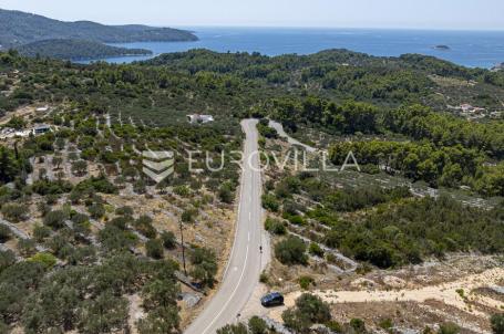 Otok Korčula, Vela Luka, poljoprivredno zemljište sa pogledom na more