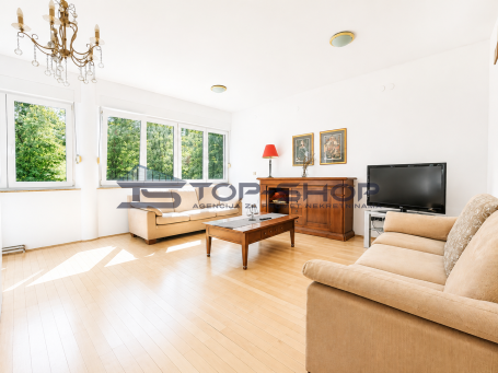 Pantovčak, moderan dvoiposoban stan s garažom, 60m2