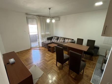 Futoška Pijaca-Namešten Dvosoban stan 48 m2 na Četvrtom spratu-Zakupnina 450e-065/385 8880