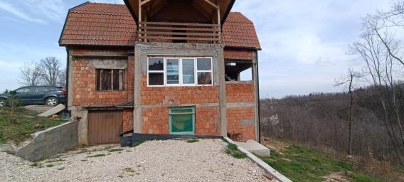 Kosmaj, Babe,  Partizanski put, 200m2  , 24ara, 