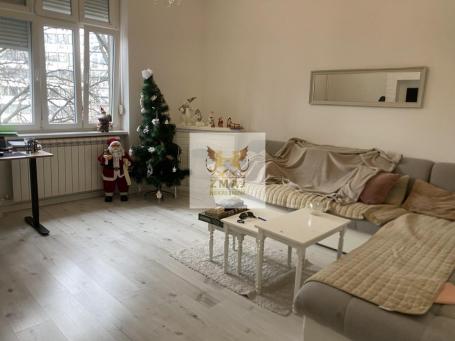 PRELEP STAN, SAM CENTAR GRADA 61m2, POTPUNO RENOVIRAN!