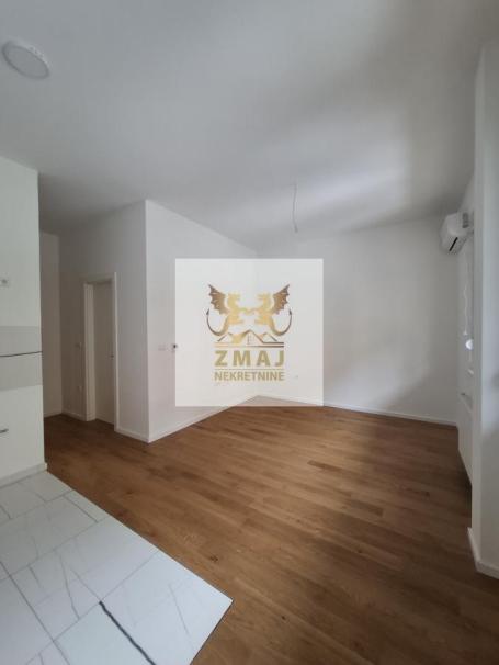 GARSONJERA 29m2, SAJMISTE, NOVA ZGRADA I POVRAT PDV-a