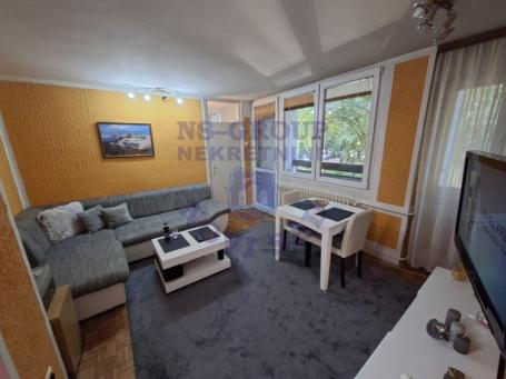 Odličan dvoiposoban stan na Novom Naselju