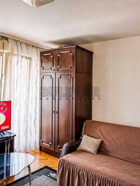 Garsonjera u Kragujevcu , Stara Zvezda – 21 m2, komplet renovirana