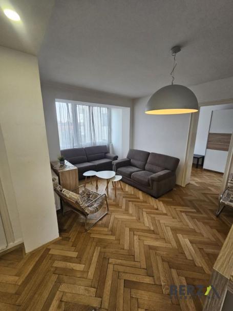 KOMPLETNO NAMEŠTEN DVOSOBAN STAN - STARI GRAD, TOP LOKACIJA!