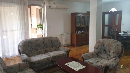 IZDAJE SE TROSOBAN, KOMFORAN, NAMEŠTEN STAN, NOVA DETELINARA