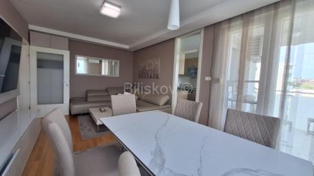 Zagreb, Donje Svetice, 6 kat, lift, novouređeni stan, parking, najam