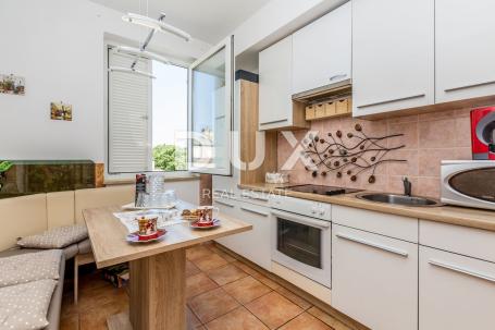 OTOK KRK, NJIVICE - Dva apartmana s pogledom na more