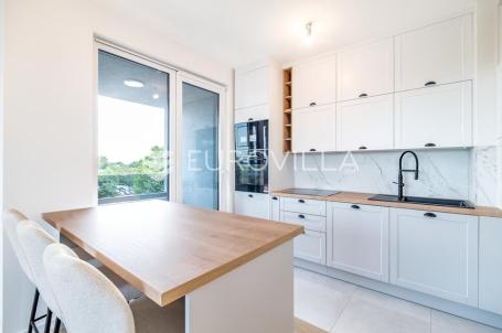 Zagreb, Dubrava, trosoban stan s garažnim mjestom u novogradnji, 75 m²