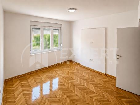 Izdaje se odličan dvosoban stan na Obilićevom vencu, 44m2