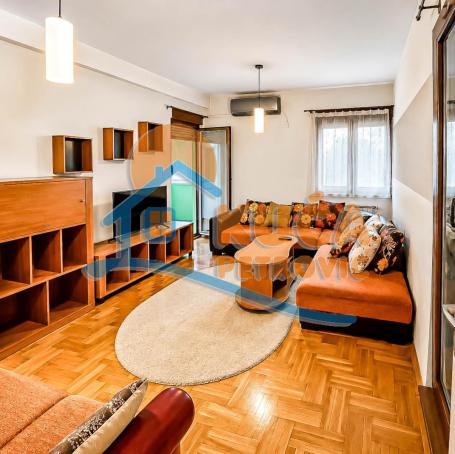 Izdaje se dvosoban stan u blizini Doma zdravlja, 58m2