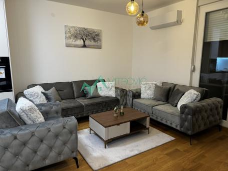 Izdavanje, Stan, 50m2 , Grbavica - Telep