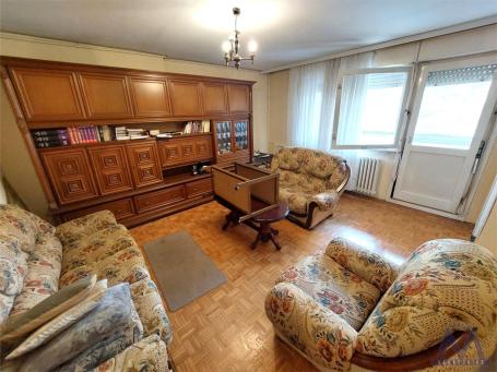 Novi Sad - Novo naselje, prodaje se troiposoban stan od 84m2 sa prelepom terasom od 20 ak m2, uknjiž
