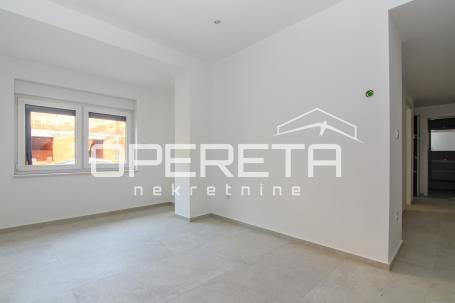 Poslovni prostor, Srednjaci, prodaja. 