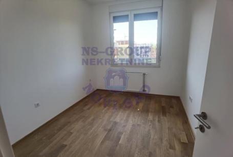Telep. Na prodaju komforan dvosban stan u novogradnji. 