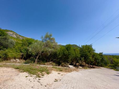For Sale a Building Plot of 730 m2 - Budva, Pržno