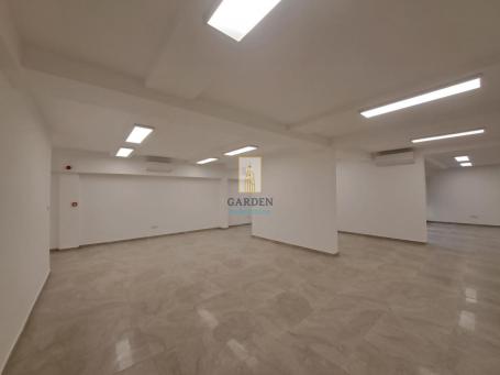 Fenomenalan poslovni prostor ( lokal ) Olimp 186 m2