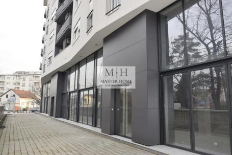 LOKAL 238m², PARAĆIN CENTAR