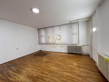 Višenamenski poslovni prostor