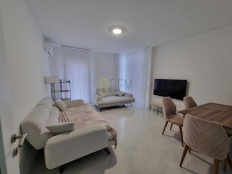 Prodajemo- nov trosoban stan 95m², Rozino- Budva