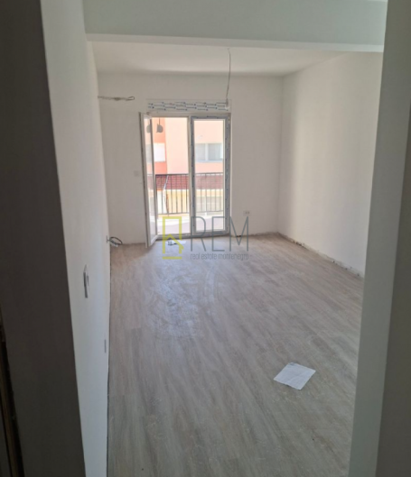 Prodaje se jednosoban stan 56m2 u naselju Lazi, Budva