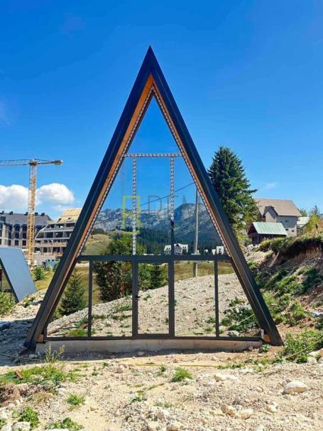 Prodajemo- kuća na Zabljaku 55m2, u blizini centra grada