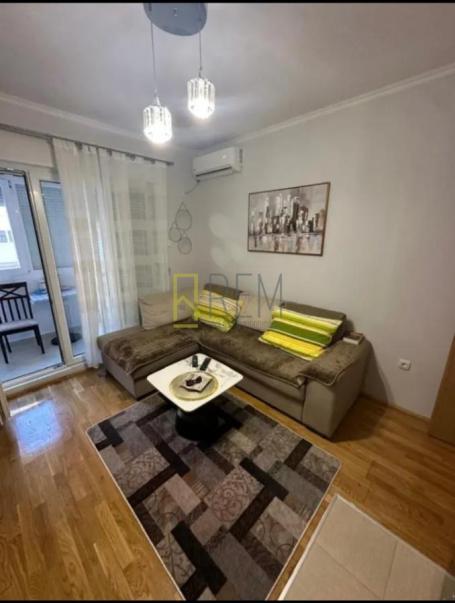 Prodajemo- namještena garsonjera 26m², ispod Ljubovića